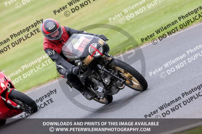 Vintage motorcycle club;eventdigitalimages;mallory park;mallory park trackday photographs;no limits trackdays;peter wileman photography;trackday digital images;trackday photos;vmcc festival 1000 bikes photographs